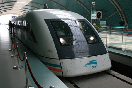 Nhờ công nghệ Velaro của hãng Siemens, tàu cao tốc