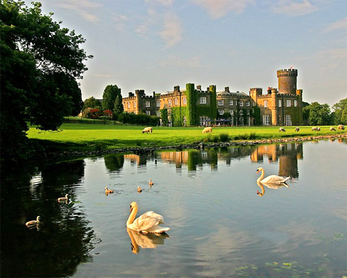 Lâu đài Swinton Park, Masham, Anh với giá phòng từ 260 USD mỗi đêm.