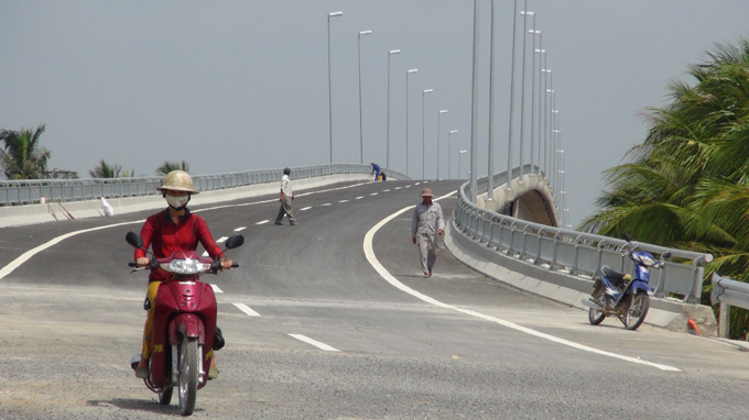 Cầu Chợ Gạo mới được thông xe  từ 12/4 - Ảnh: tuoitre.vn