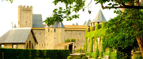 Lâu đài được sử dụng làm khách sạn, Hotel de la Cite, ở Pháp.