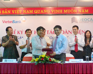 Lễ ký kết Thỏa thuận hợp tác toàn diện giữa Công ty cổ phần Đầu tư Đèo Cả và Ngân hàng TMCP Công thương Việt Nam.